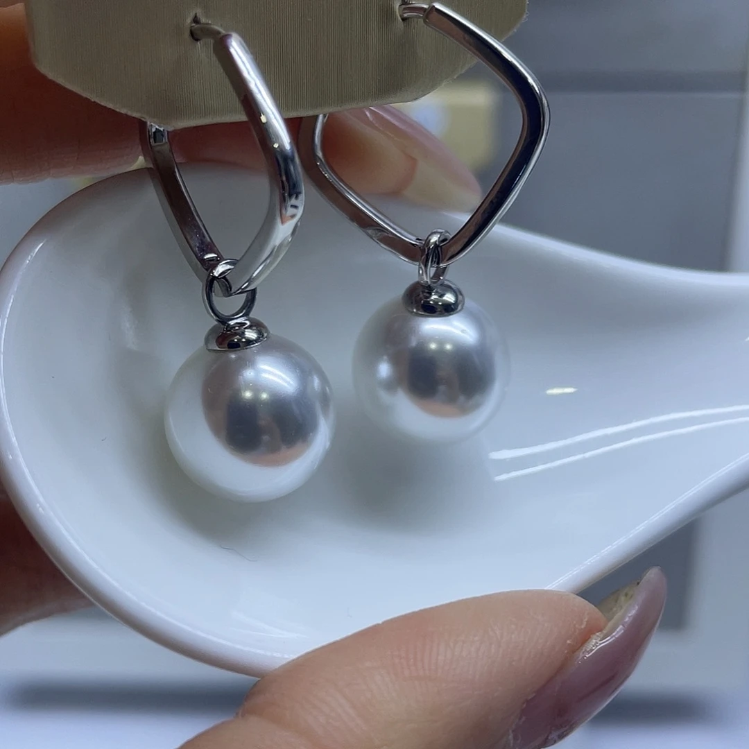 淡水珍珠耳饰未镶嵌