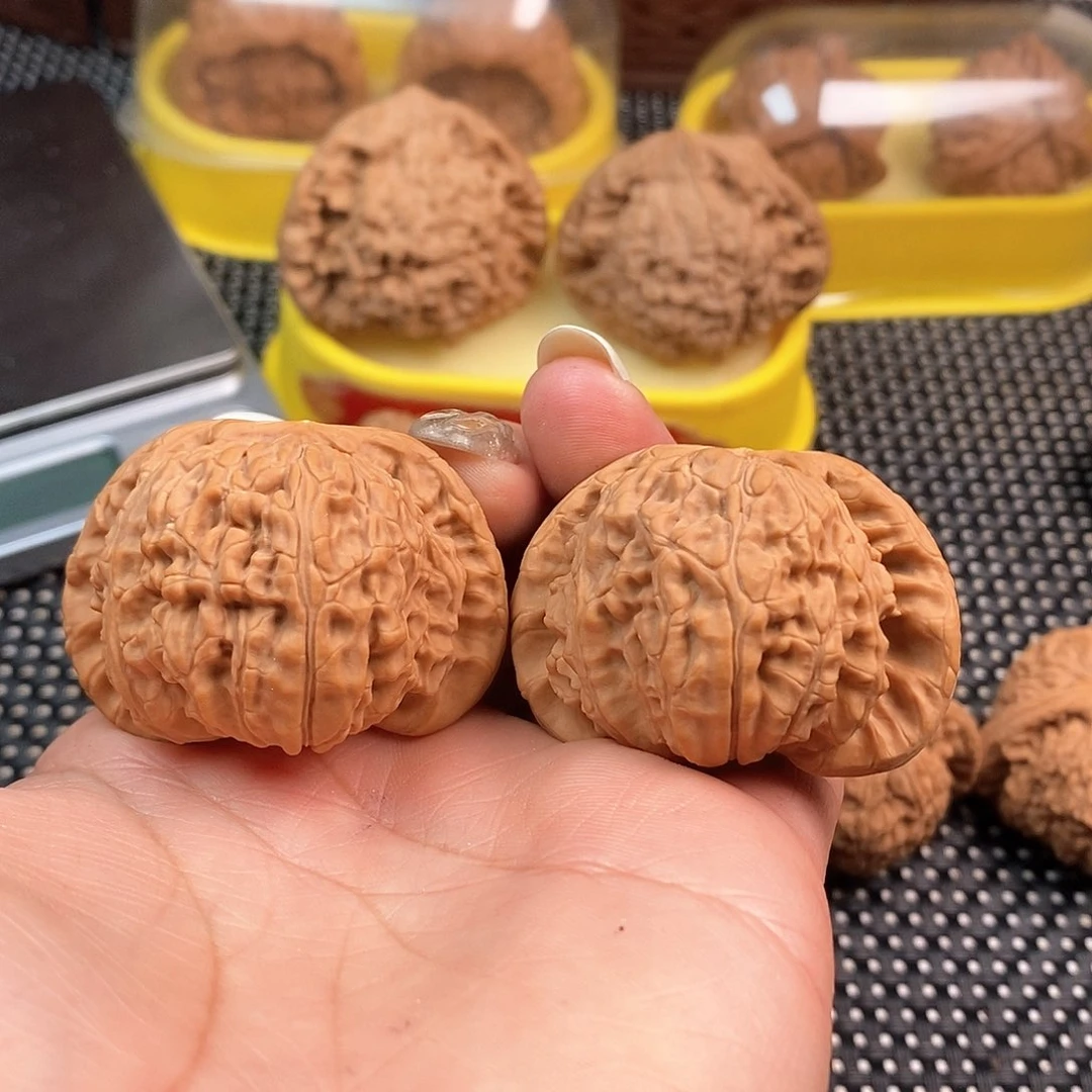 文玩核桃吊坠゛****ぅ白狮子