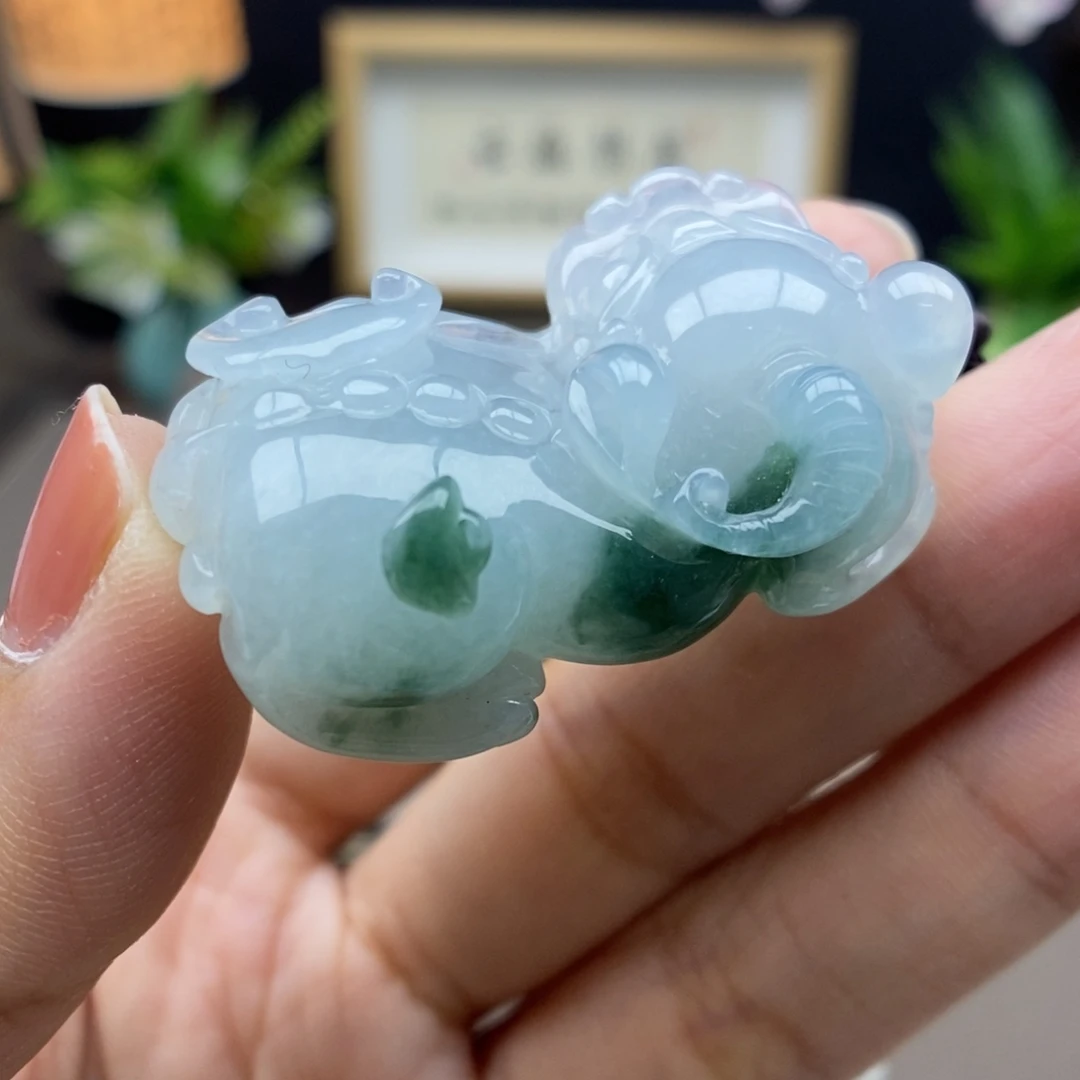 翡翠未镶嵌颈饰吊坠49