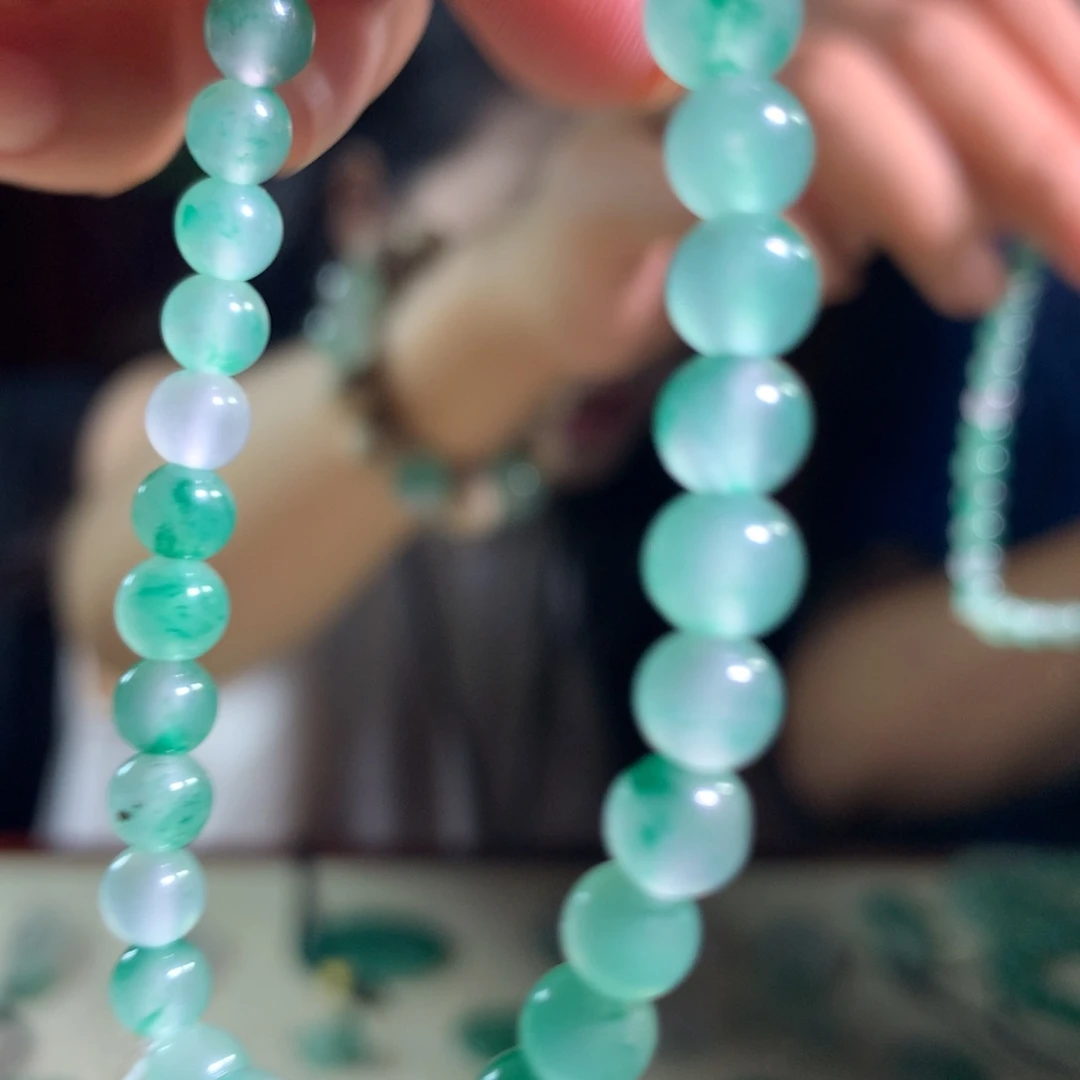 石英质玉（非洲翠）手链未镶嵌