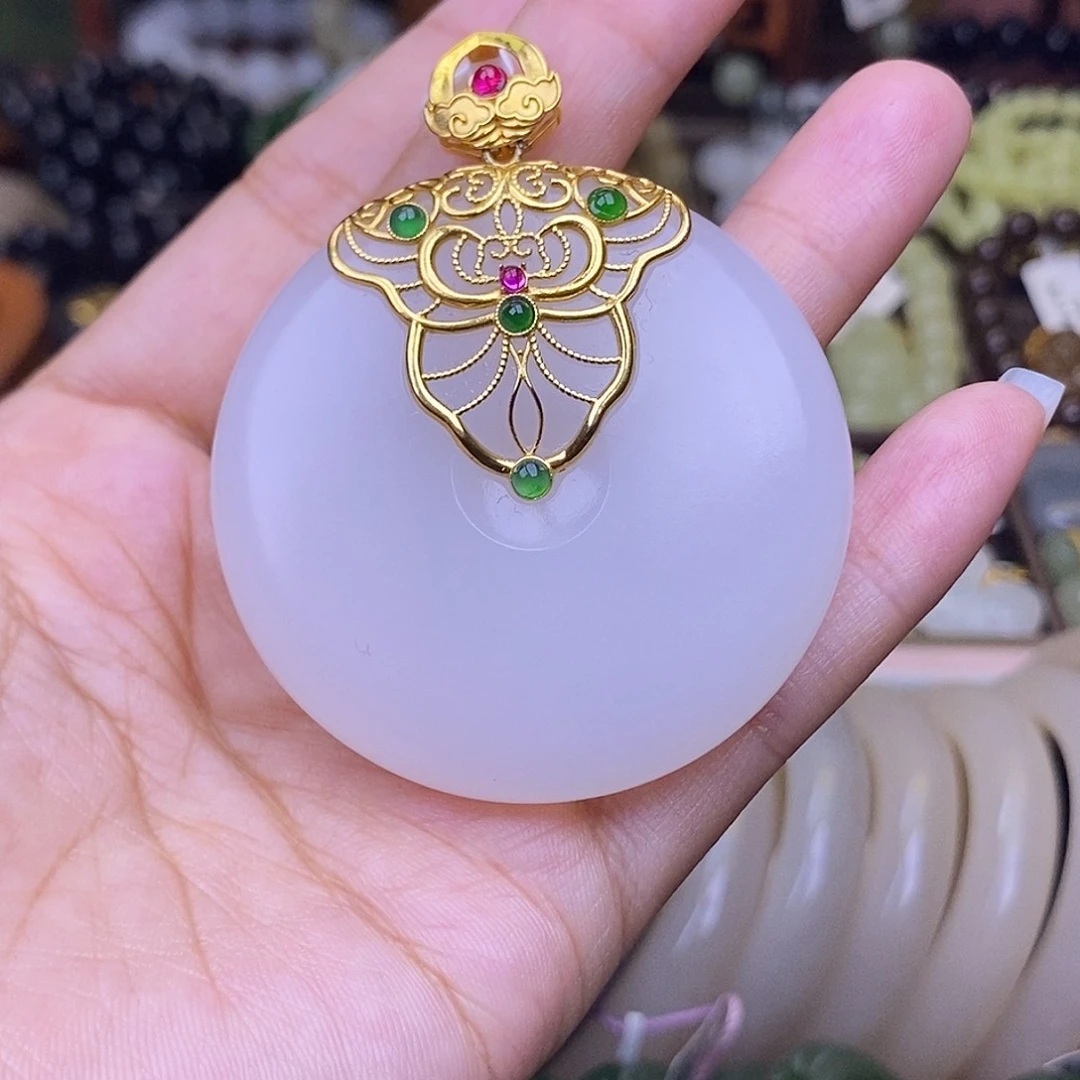 和田玉未镶嵌颈饰新疆羊脂白玉金镶平安扣