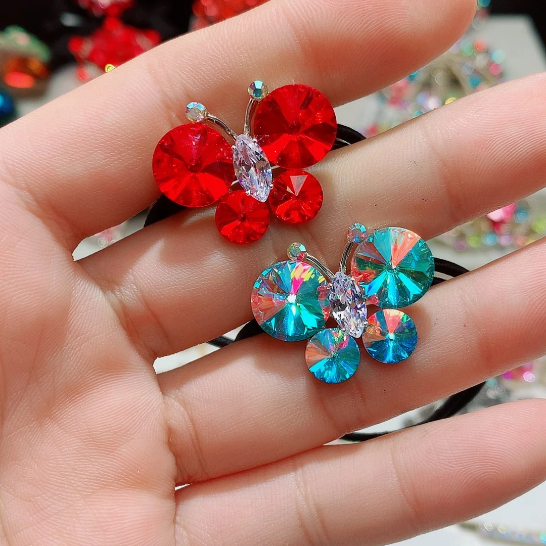 皮质铁合金发饰等