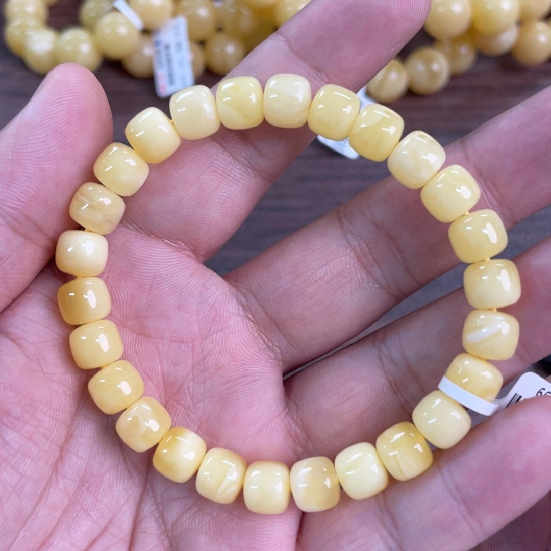 未镶嵌琥珀裸石134000000000