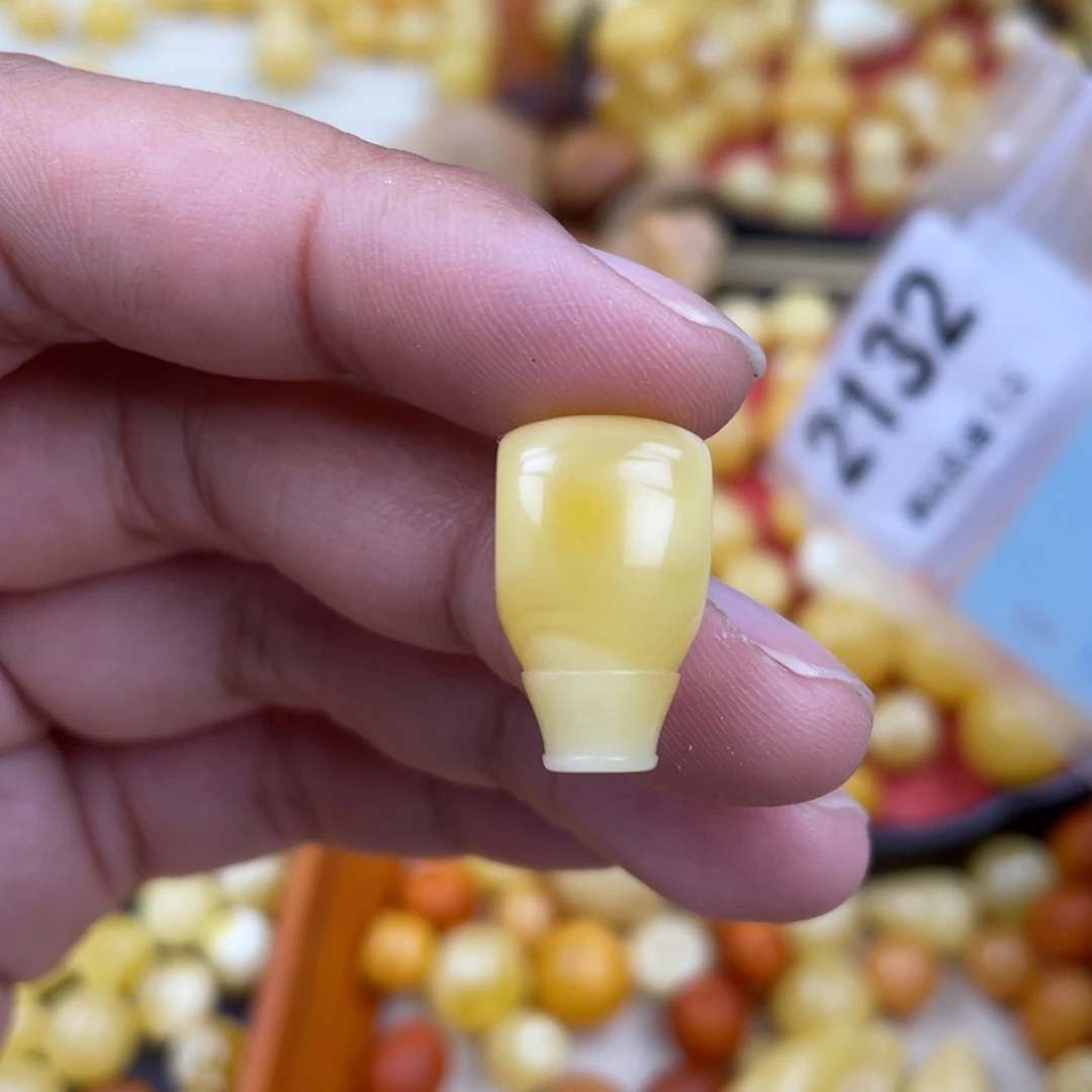 未镶嵌蜜蜡珠宝奇石12.2浓蜡