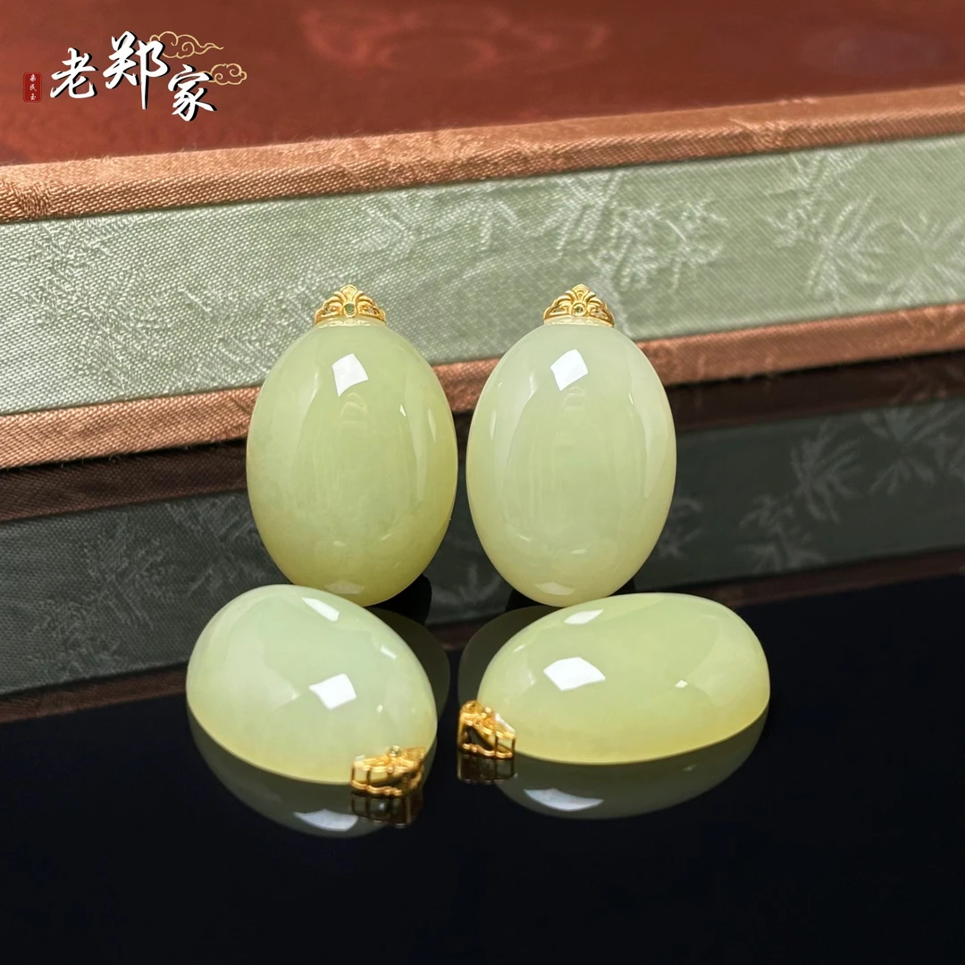【老郑家】18k金和田玉蛋面吊坠 多样性发1件不带链  3089