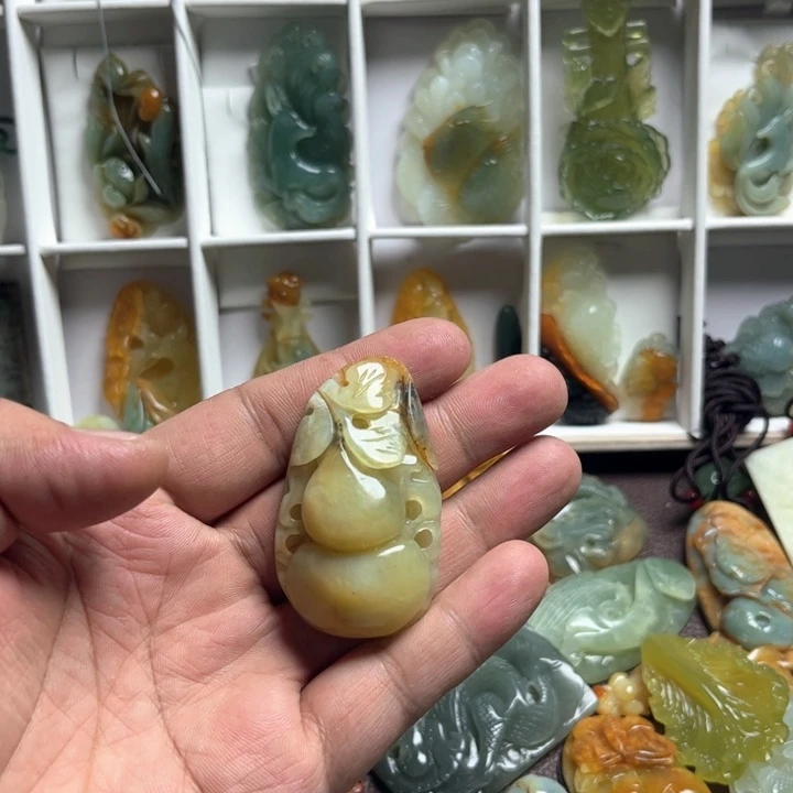 蛇纹石玉合金手链