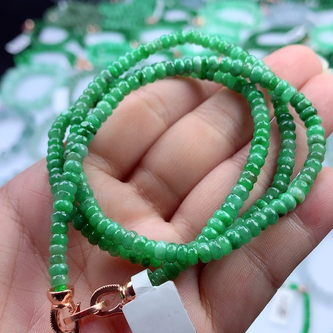 翡翠挂件未镶嵌项链