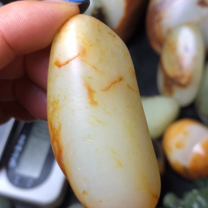 和田玉未镶嵌珠宝奇石