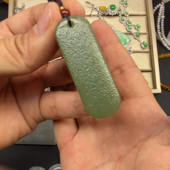 和田玉（糖玉）未镶嵌颈饰漏漏漏漏漏