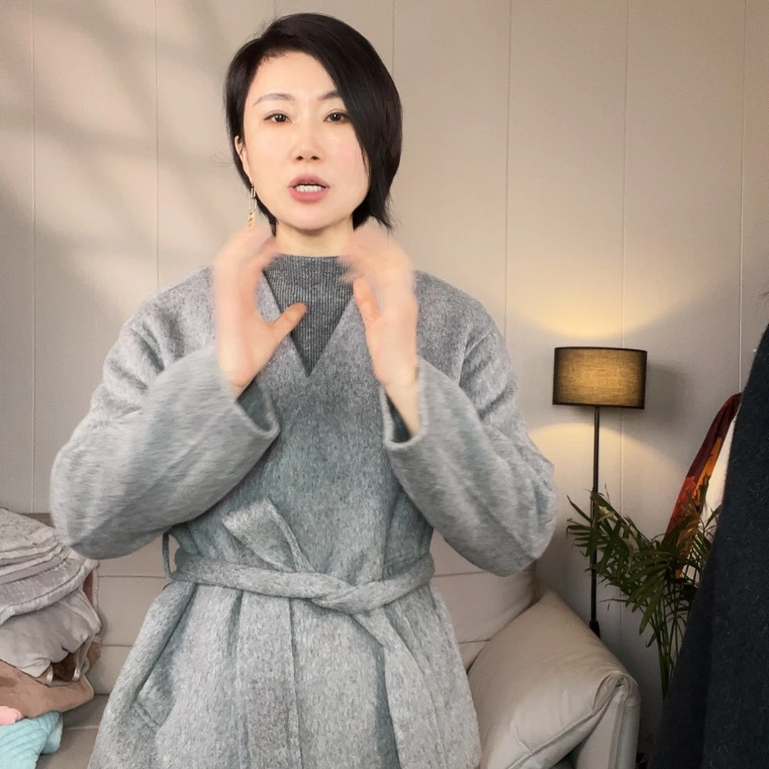 灰色短款羊毛大衣m均码号去拍去拍