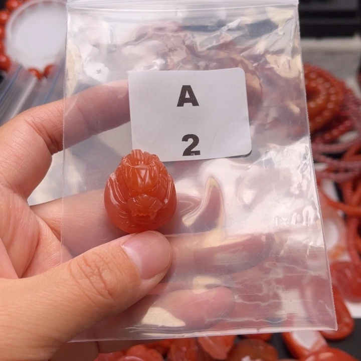 未镶嵌多样性发货默认微瑕称重龙牌南红玛瑙