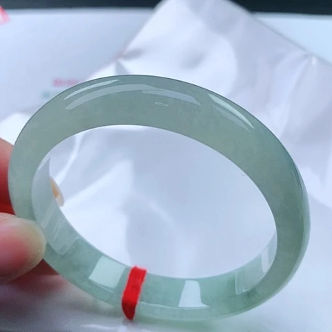 翡翠手镯未镶嵌33 号翡翠手镯