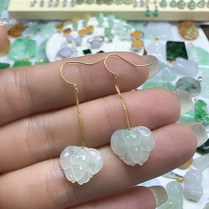 翡翠颈饰未镶嵌蝴蝶耳钩