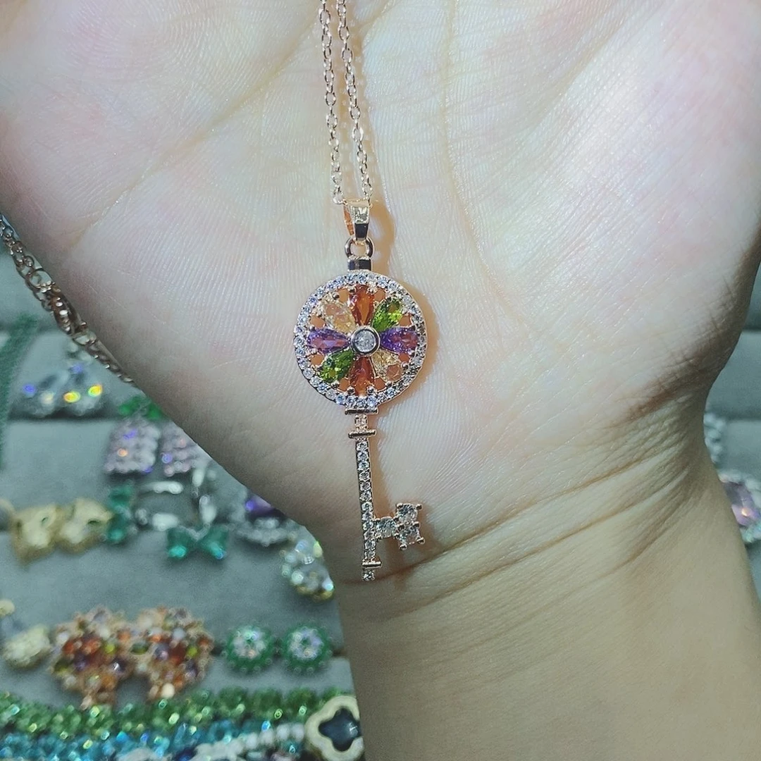 【闪购商品】银S925镶嵌耳饰托帕石