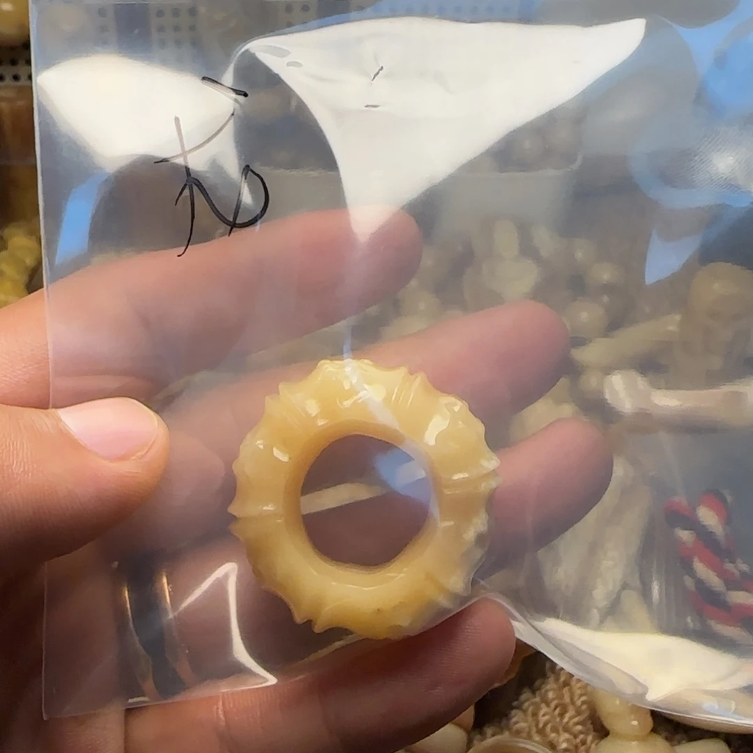 木质类驼骨手工把件