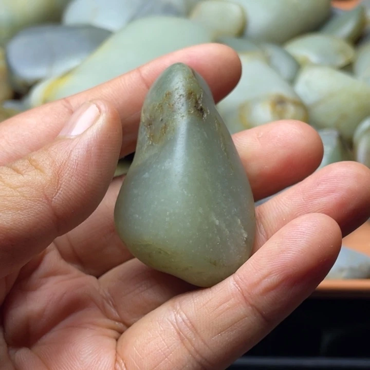 和田玉未镶嵌珠宝半成品