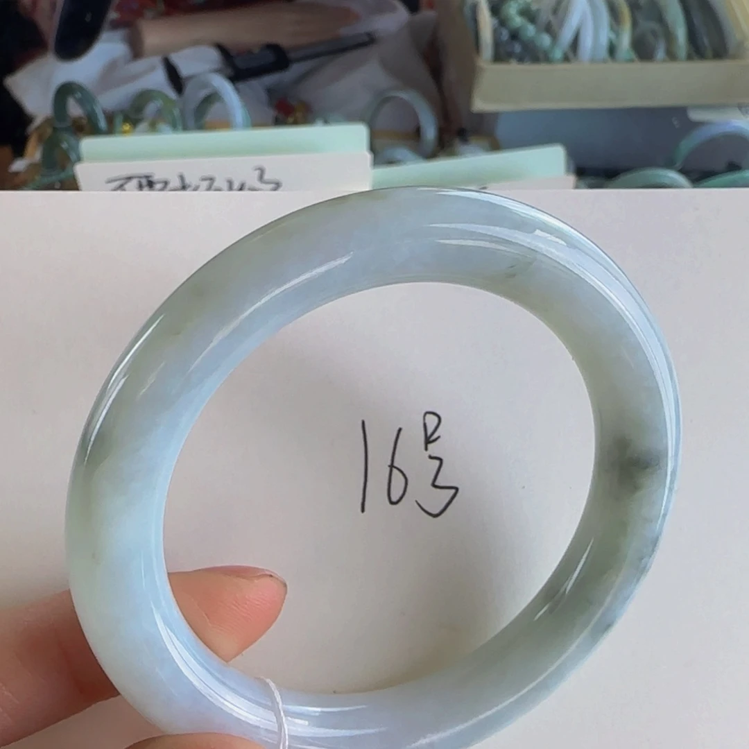 翡翠手镯未镶嵌老坑53圈