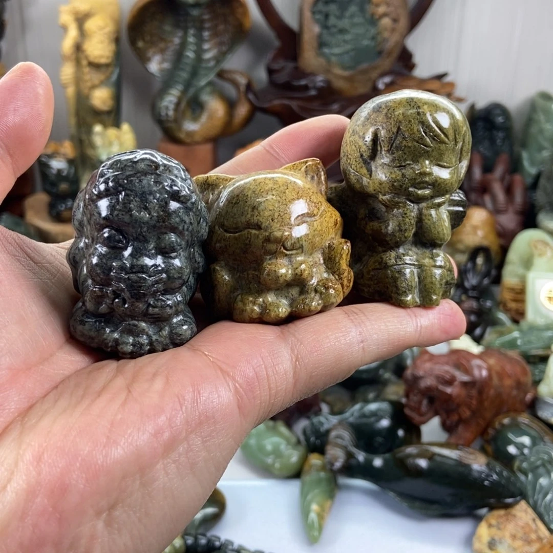 岫岩河磨玉（透闪石质玉）未镶嵌把件