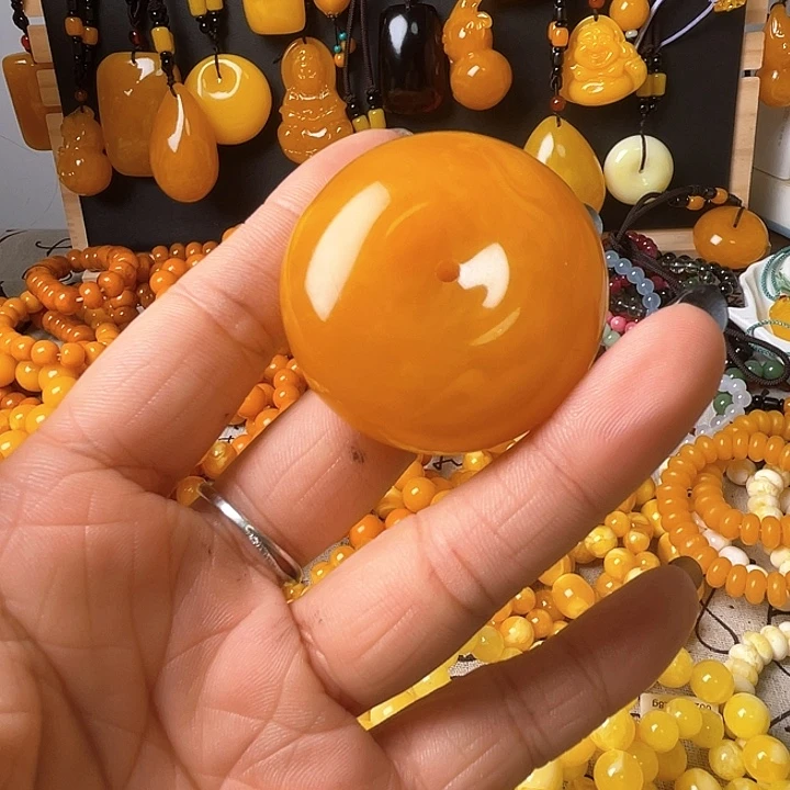 展****波罗的海平安扣有瑕两条划痕