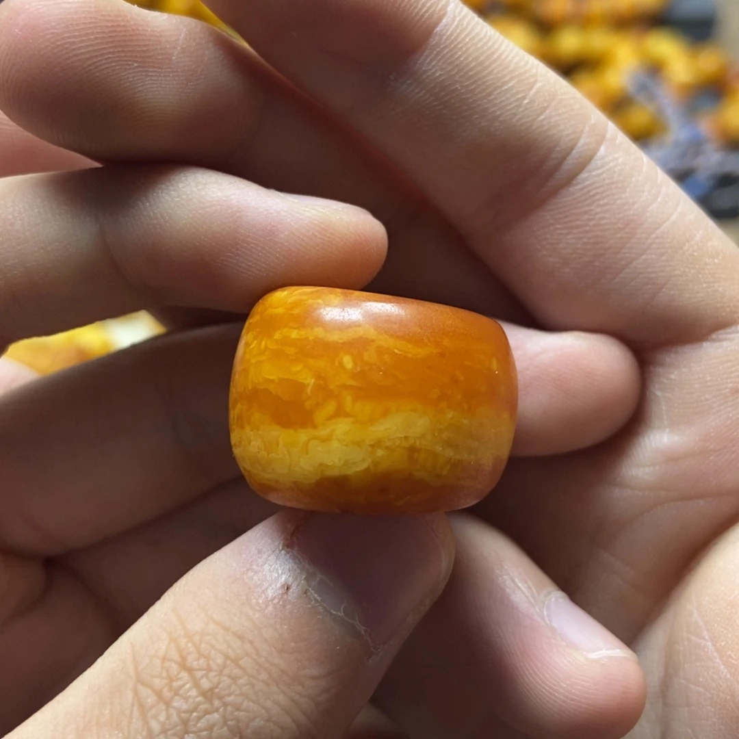 未镶嵌琥珀珠宝奇石