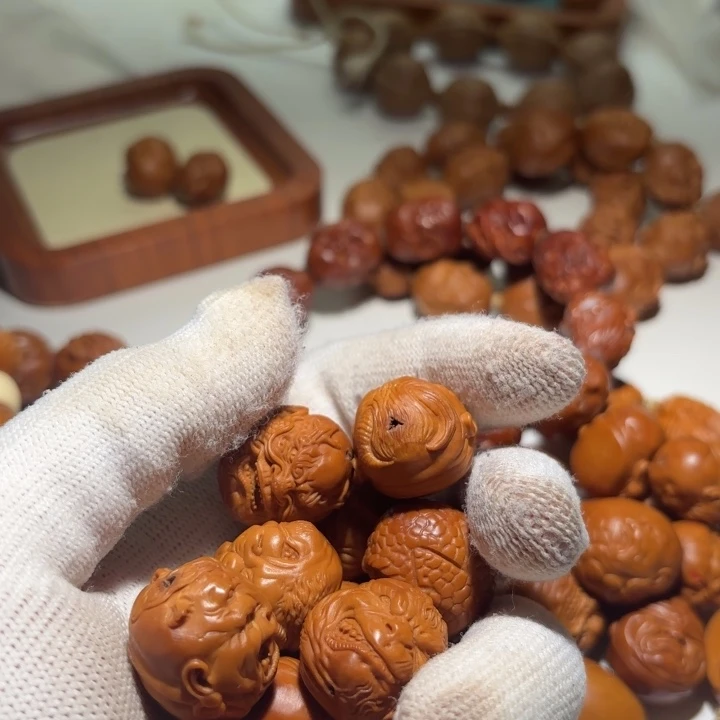 是***了橄榄核手串/手链生肖福利