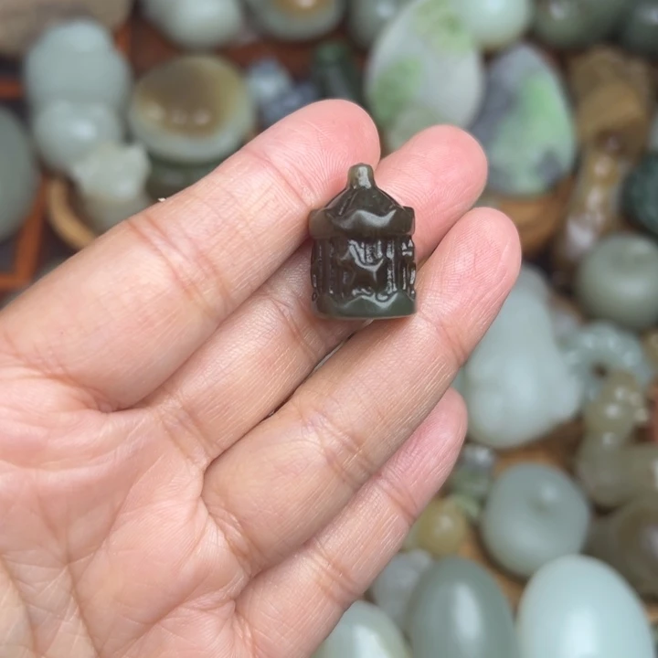 未镶嵌和田玉（糖玉）珠宝奇石