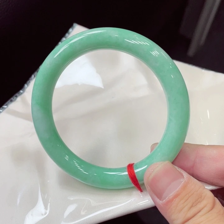 未镶嵌手镯翡翠翡翠