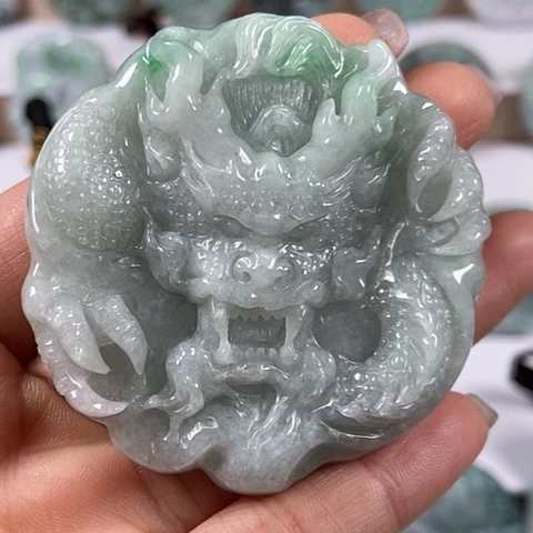 翡翠颈饰未镶嵌大龙福利