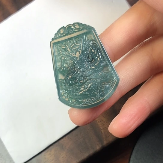 翡翠未镶嵌颈饰缅甸A货，每天下午2点开播