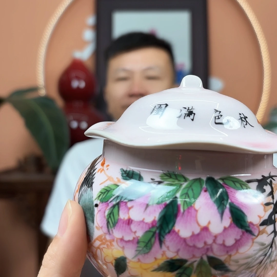 景德镇陶瓷手工工艺罐子