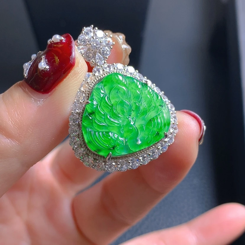 【闪购商品】翡翠吊坠(赠链)银S925镶嵌