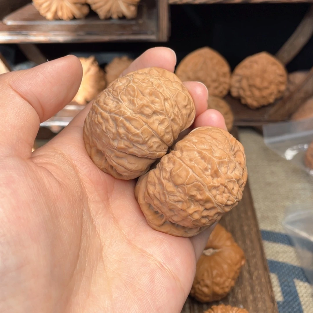 文玩核桃把件毛****r46南瓜墩