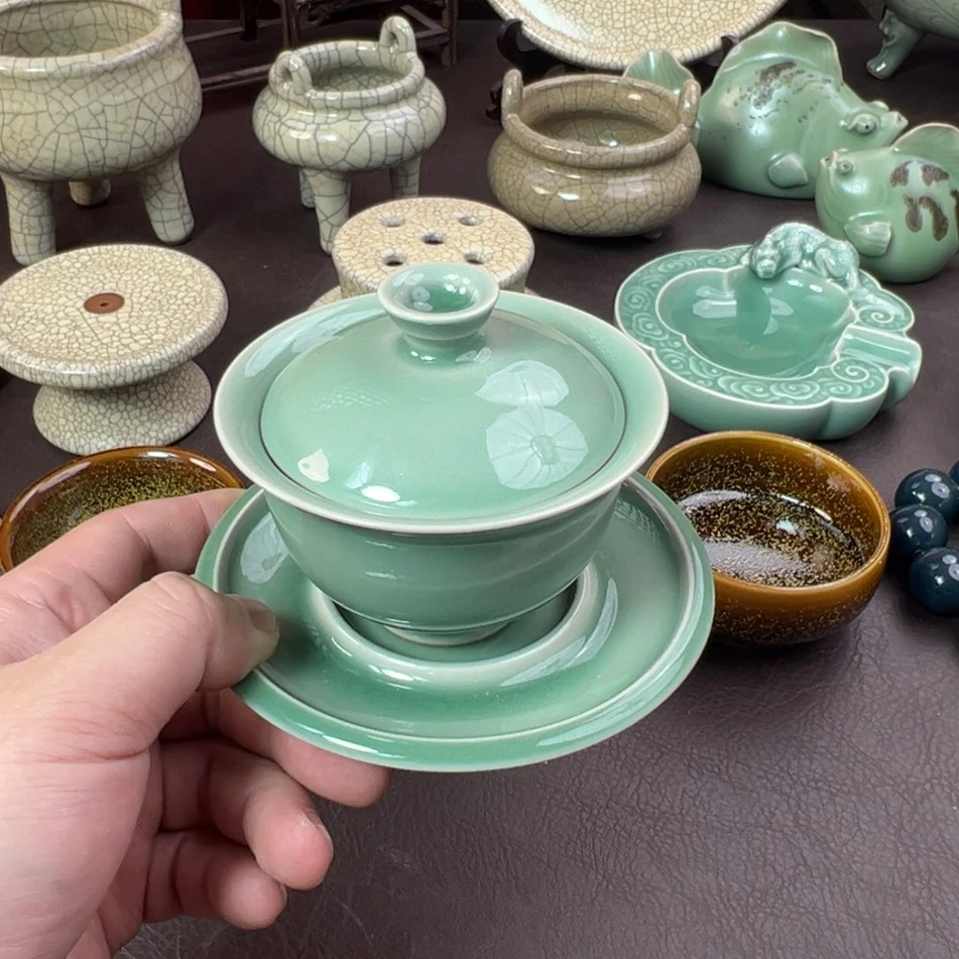 青瓷茶器青瓷茶器微瑕