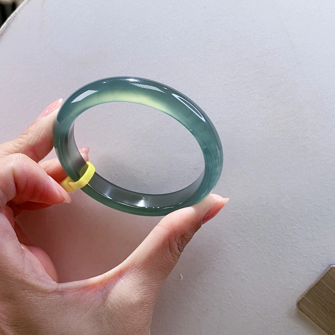 手镯玛瑙/玉髓未镶嵌55