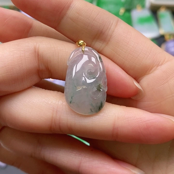 翡翠颈饰未镶嵌吊坠