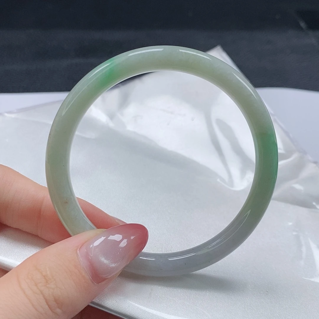 【闪购商品】翡翠手镯（圆镯）未镶嵌388号
