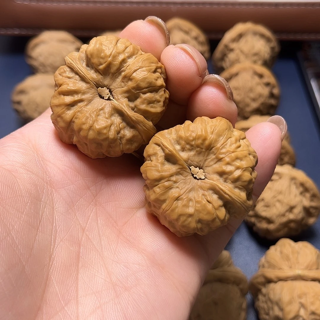 。***️文玩核桃吊坠石子哇37