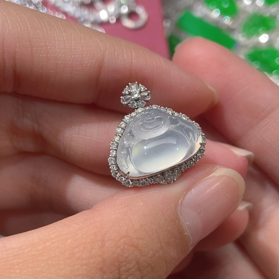 翡翠18K金镶嵌颈饰天然缅甸A货翡翠