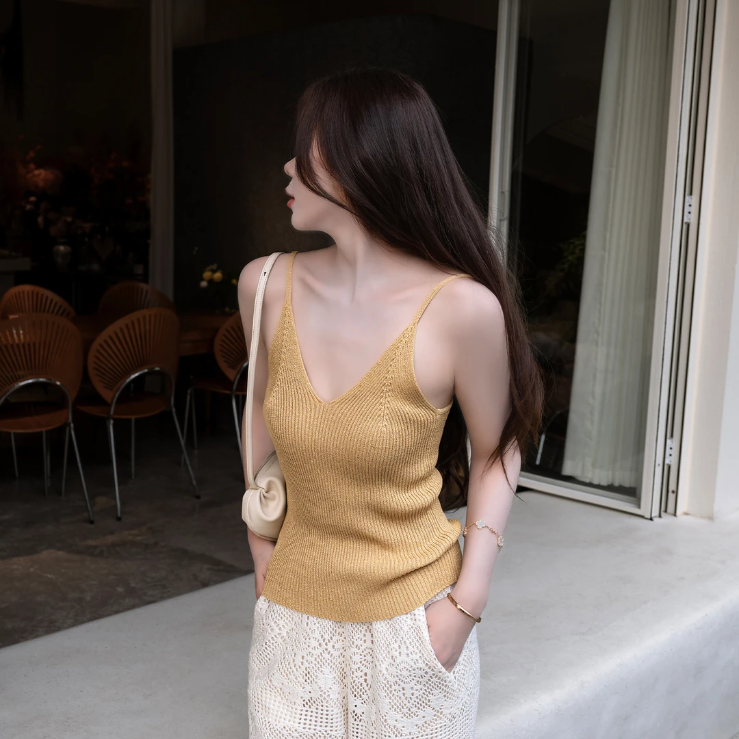 闪闪亮片针织吊带衫女2025夏季新款小众修身显瘦百搭柔软打底背心