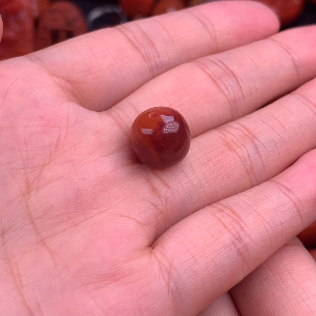 南红玛瑙老型牛血火焰纹11ＭＭ+未镶嵌