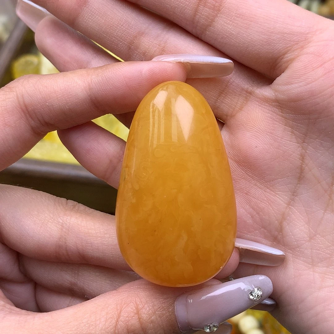 琥珀未镶嵌珠宝奇石