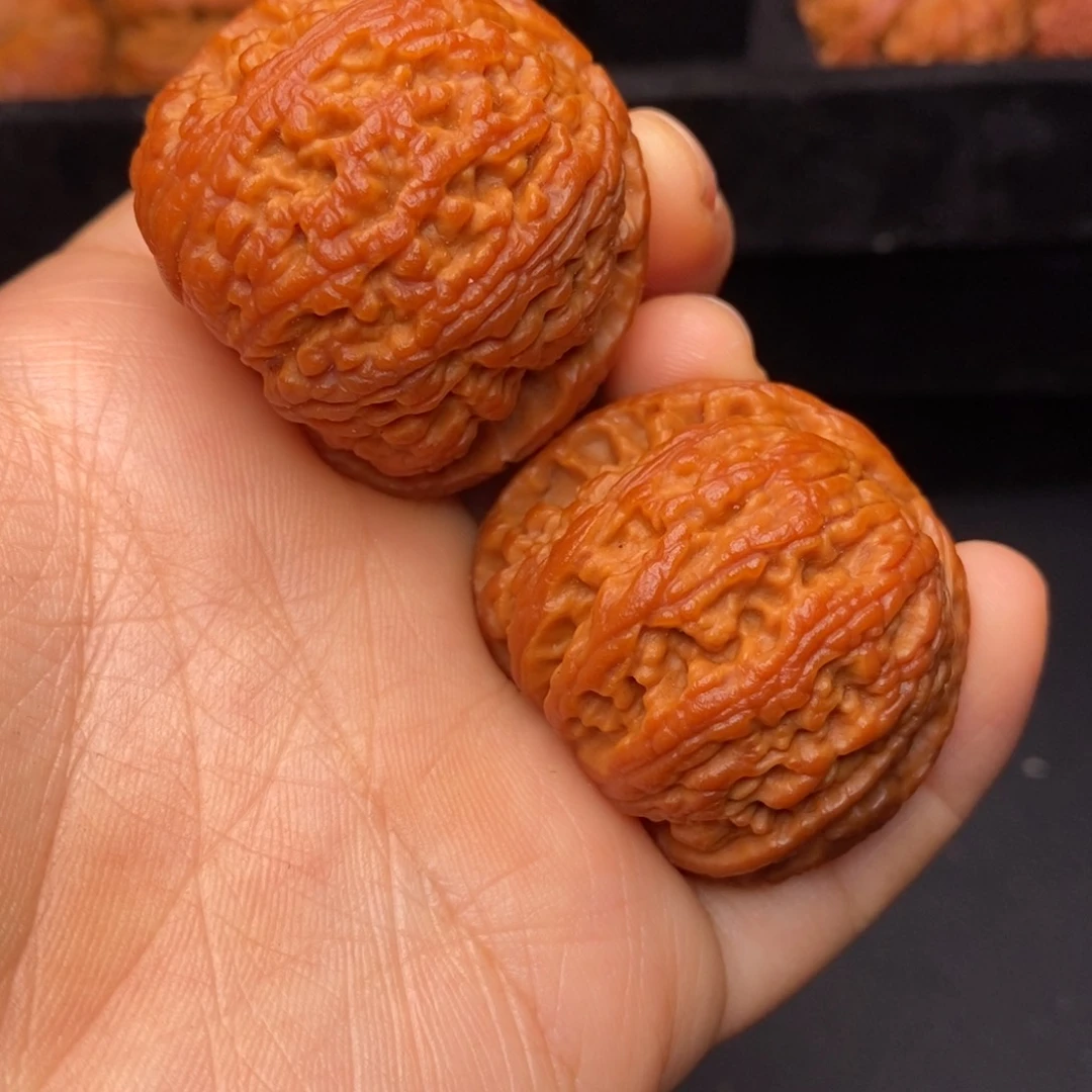 文玩核桃吊坠秦岭野生核桃