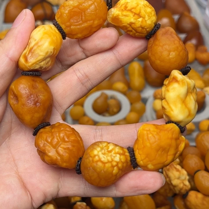 琥珀未镶嵌裸石天然蜜蜡手串