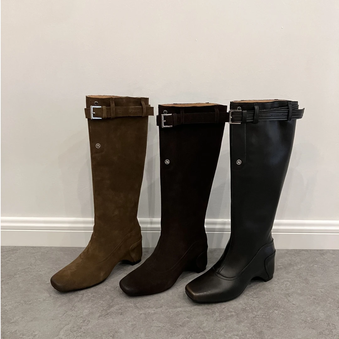 2025秋冬新款小个子简约粗跟皮带扣骑士靴时尚百搭不过膝长靴长筒