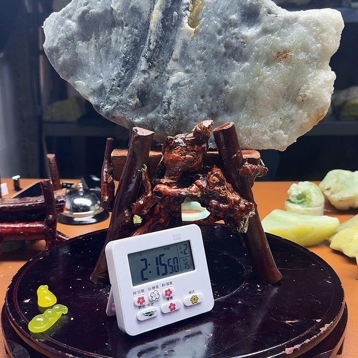 蛇纹石玉原石未镶嵌黄****修13