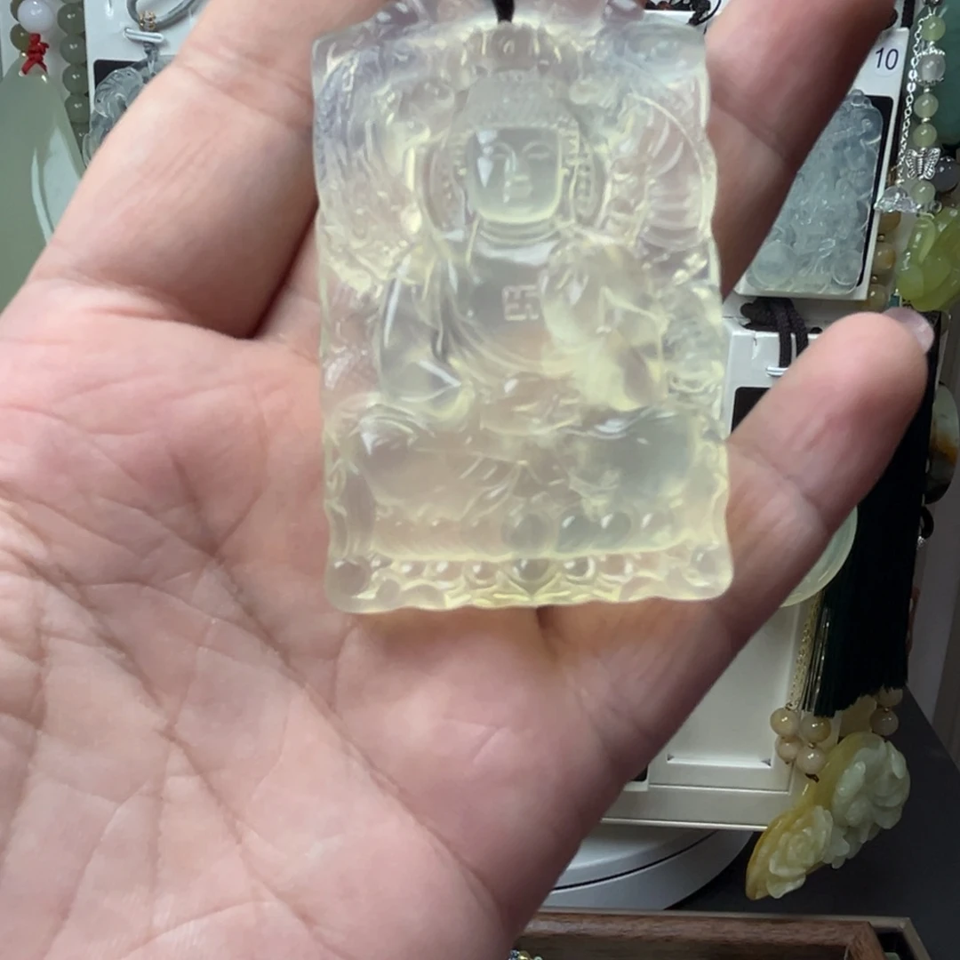 我****蛇纹石玉未镶嵌颈饰