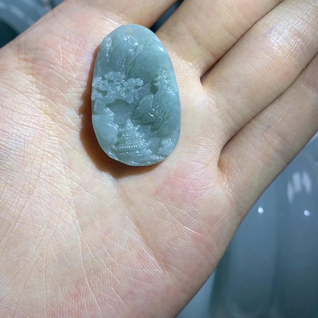 翡翠未镶嵌颈饰翡翠多其样发其一