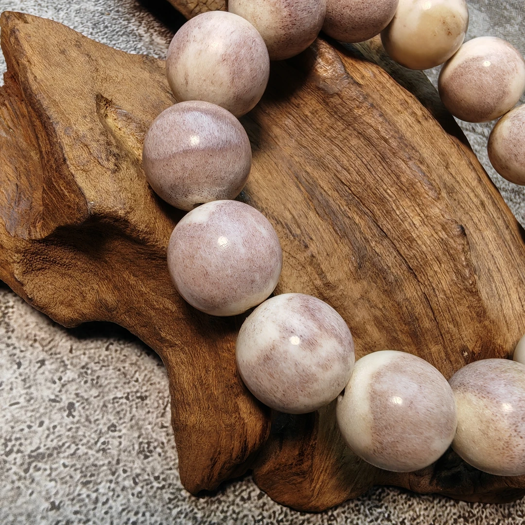 824 主播推荐 猛犸秋  精工手串