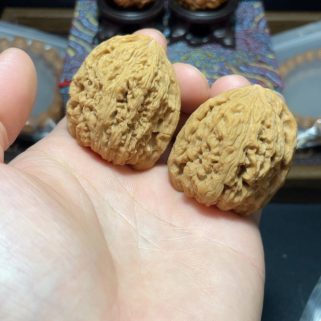 文玩核桃吊坠39尺南疆石
