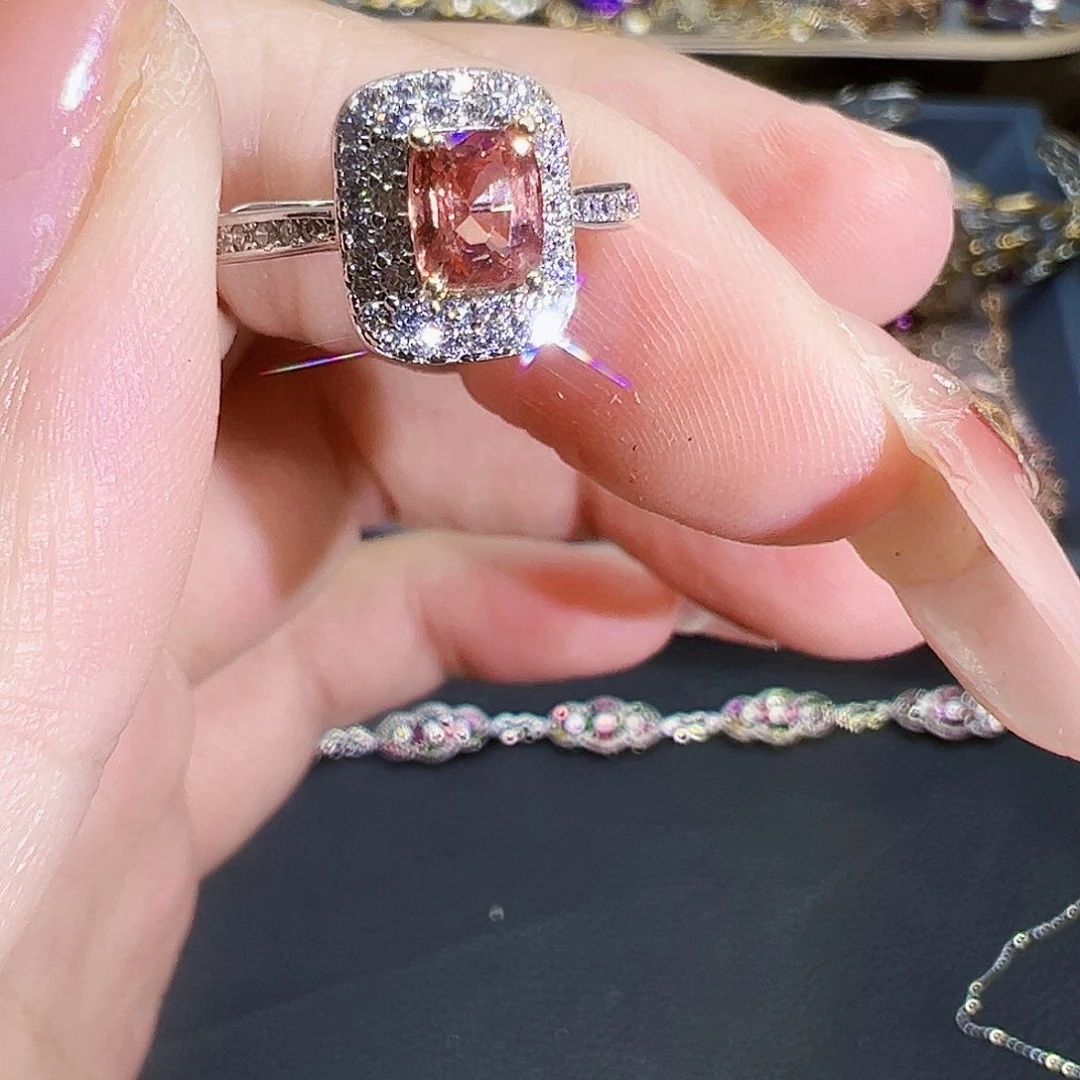 戒指银S925镶嵌尖晶石